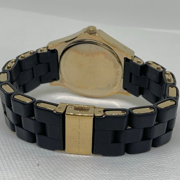 Marc by Marc Jacob’s women gold black tone watch 35mm round case running - Picture 5 of 10